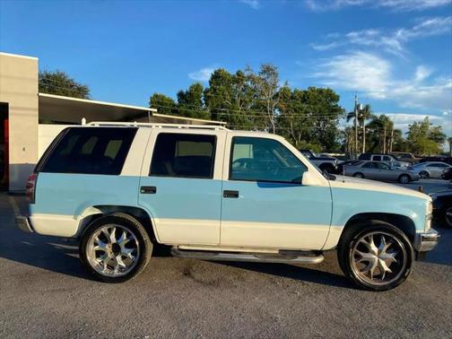 Indigo Blue Metallic 1998 Chevrolet Tahoe LS