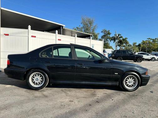 Black 2002 BMW 525 525i Sedan 4D