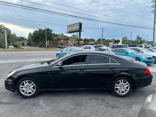 Black 2006 Mercedes-Benz CLS-Class CLS 500 Coupe 4D