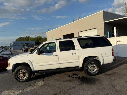 2005 Chevrolet Suburban 2500 LT