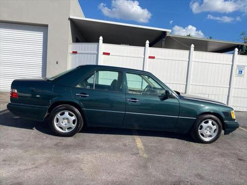 1995 Mercedes-Benz E-Class E 300D Sedan 4D