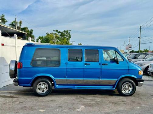 1997 Dodge Ram Van Van
