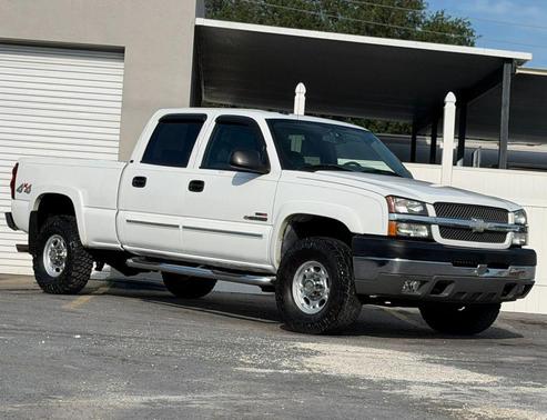 Summit White 2004 Chevrolet Silverado 2500 LT H/D Crew Cab