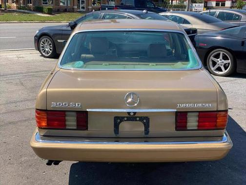 1984 Mercedes-Benz S-Class 300SD