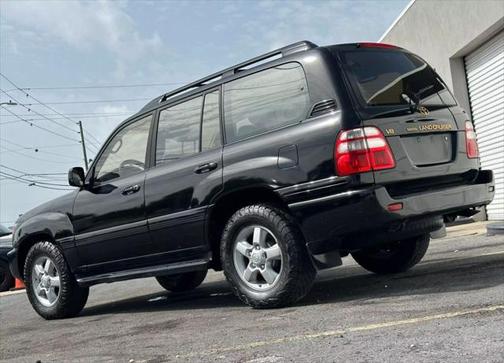 2003 Toyota Land Cruiser Base