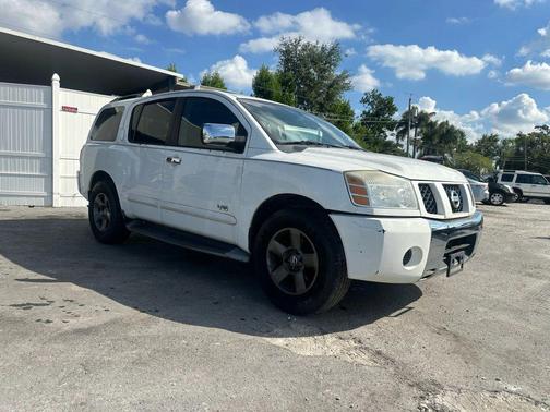 2005 Nissan Armada SE Sport Utility 4D