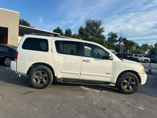 2005 Nissan Armada SE Sport Utility 4D