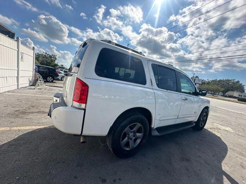 2005 Nissan Armada SE Sport Utility 4D