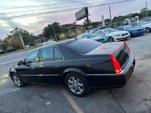 2007 Cadillac DTS Base