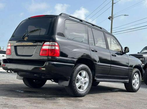 2003 Toyota Land Cruiser Base