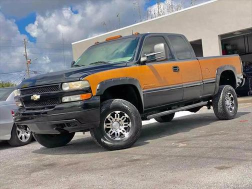 2001 Chevrolet Silverado 2500 LT H/D Extended Cab