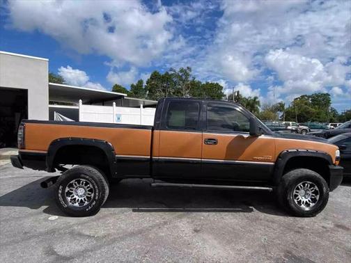2001 Chevrolet Silverado 2500 LT H/D Extended Cab