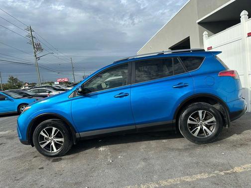 2016 Toyota RAV4 XLE