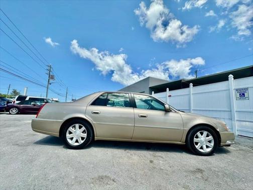 2006 Cadillac DTS Base