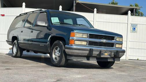 Gray 1994 Chevrolet Suburban 1500