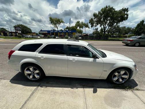 2007 Dodge Magnum R/T Sport Wagon 4D