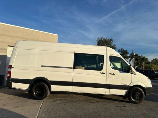 2008 Dodge Sprinter Van 3D