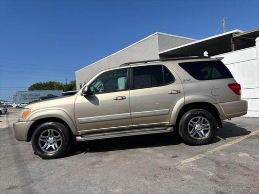 2005 Toyota Sequoia SR5
