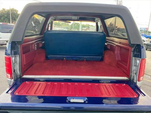 1983 Ford Bronco Custom 2D Utility 4WD