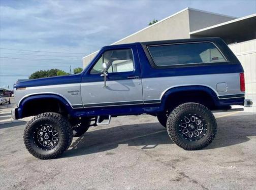 1983 Ford Bronco Custom 2D Utility 4WD
