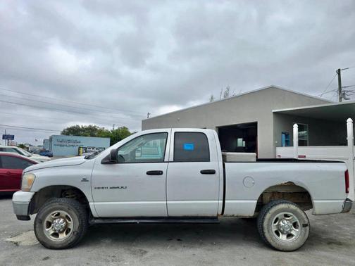 2006 Dodge Ram 2500 SLT/TRX