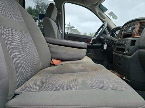 2006 Dodge Ram 2500 SLT/TRX