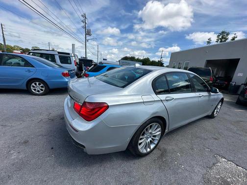 2012 BMW 750 Li
