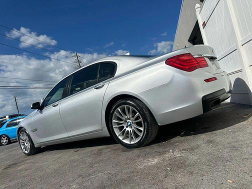 2012 BMW 750 Li