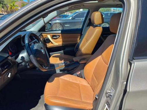 2011 BMW 328 i