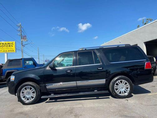 2013 Lincoln Navigator L