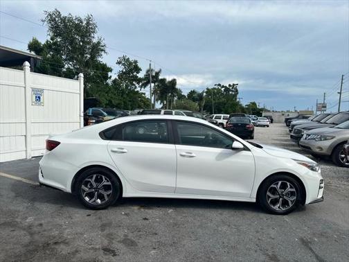 2019 Kia Forte LXS Sedan 4D