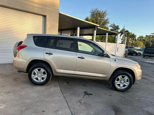 2007 Toyota RAV4 Sport