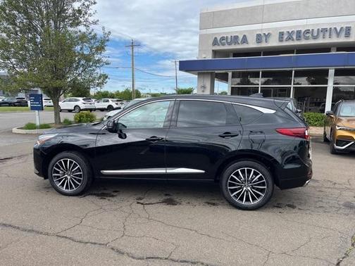 2025 Acura RDX Advance Package