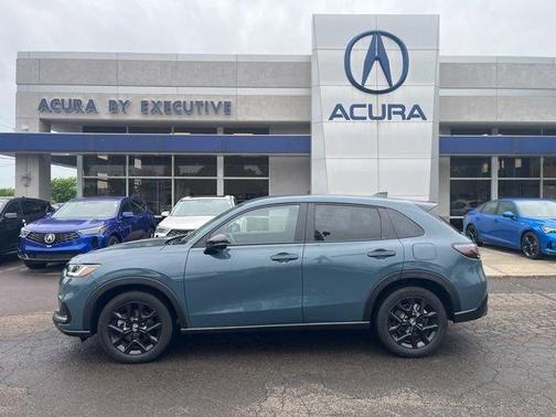 Pearl 2025 Honda HR-V Sport