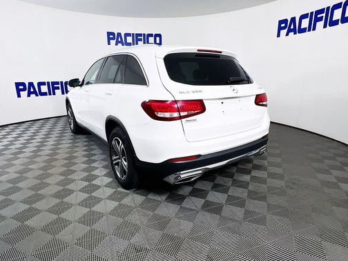 2019 Mercedes-Benz GLC 300 Base 4MATIC