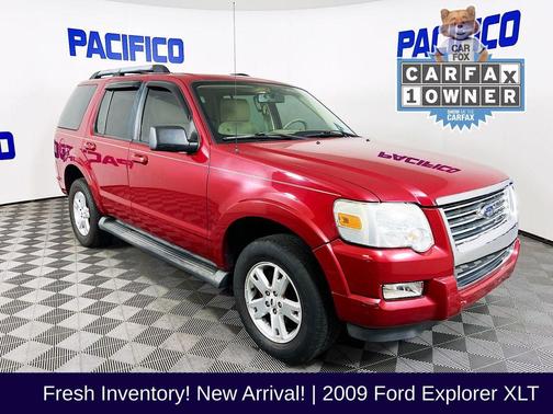 Red 2009 Ford Explorer XLT