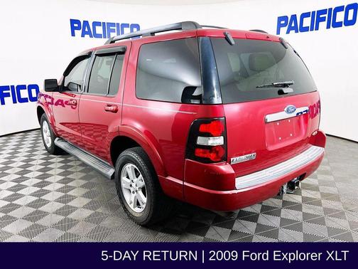 Red 2009 Ford Explorer XLT