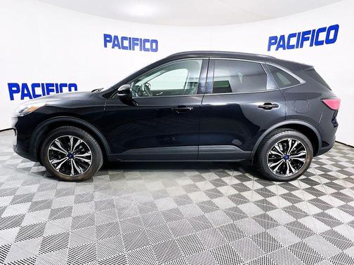 Black Metallic 2022 Ford Escape SEL