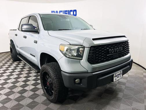 2020 Toyota Tundra SR5