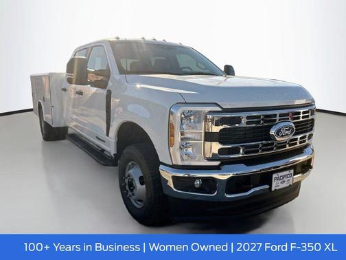 Oxford White 2027 Ford F-350 XL
