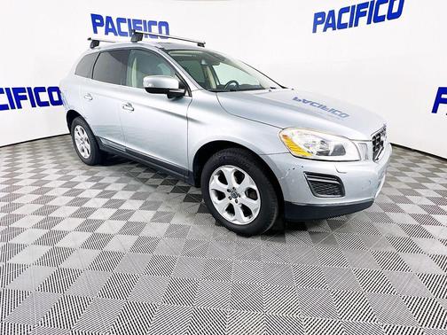 2012 Volvo XC60 3.2 Platinum