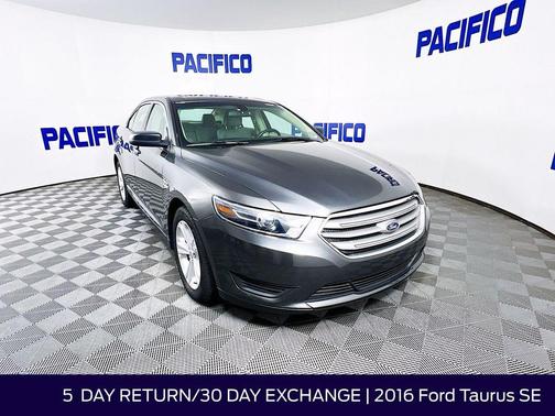 2016 Ford Taurus SE