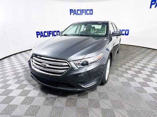 2016 Ford Taurus SE