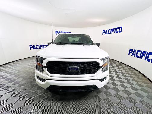 Oxford White 2023 Ford F-150 XL