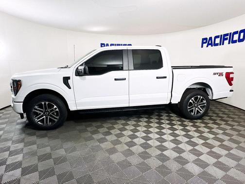 Oxford White 2023 Ford F-150 XL