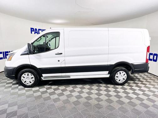 Oxford White 2024 Ford Transit-250 Base