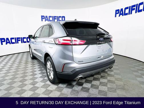 2023 Ford Edge Titanium