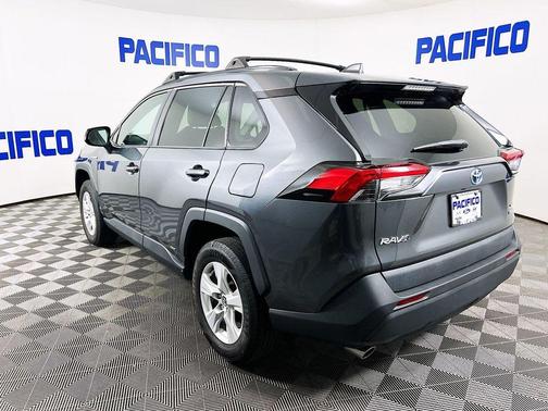 Magnetic Gray Metallic 2021 Toyota RAV4 Hybrid XLE