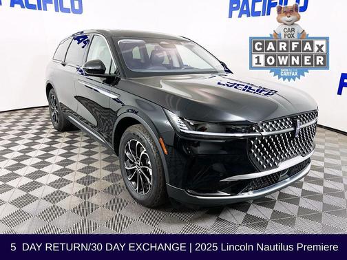 Infinite Black Metallic 2025 Lincoln Nautilus Premiere