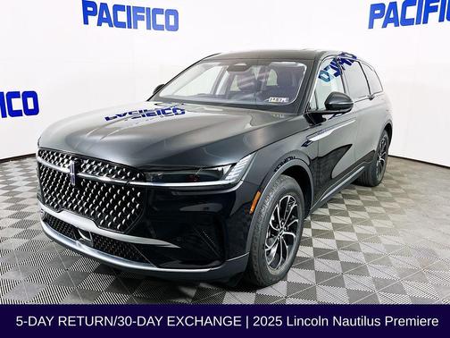 Infinite Black Metallic 2025 Lincoln Nautilus Premiere